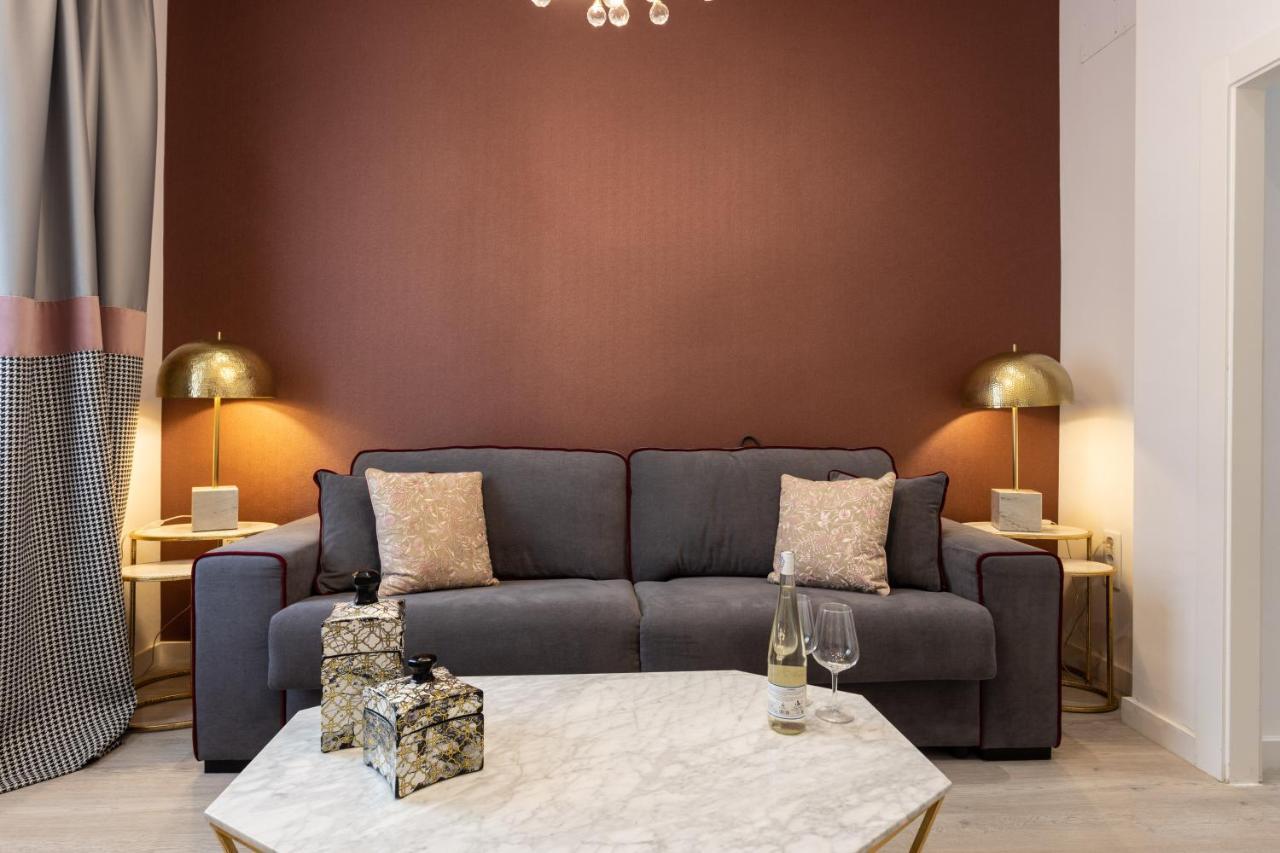 Bibo Plaza Nueva Appartement